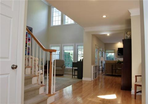 60 Deep Meadow Ln, East Greenwich, RI 02818
