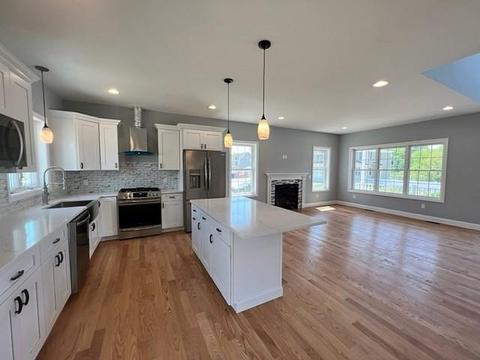 460 Louise St, Woonsocket, RI 02895 photo 6