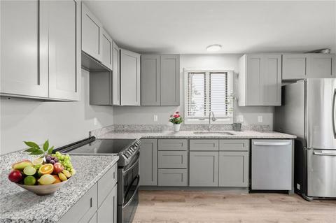 99 W Park St, Providence, RI 02908