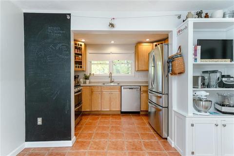 85 Putnam Pike, Glocester, RI 02814 photo 13