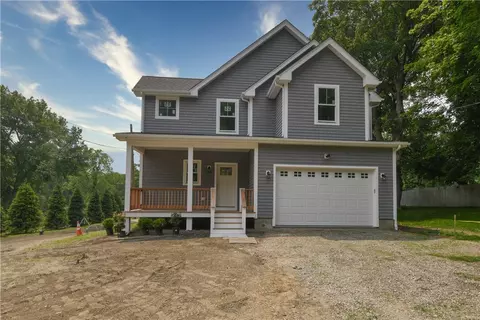 1336 N Main Rd, Jamestown, RI 02835