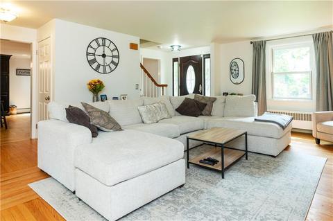 111 Windermere Way, Warwick, RI 02886 photo 9
