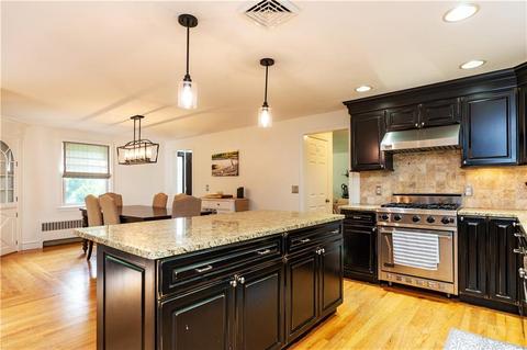 111 Windermere Way, Warwick, RI 02886 photo 21