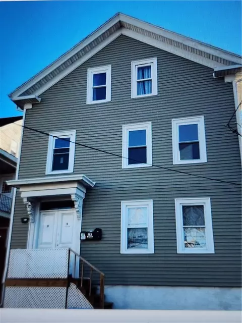 9 Leah St, Providence, RI 02908