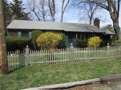 41 Thurman St, Warwick, RI 02888 photo 1