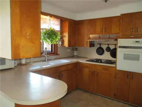 41 Thurman St, Warwick, RI 02888 photo 12