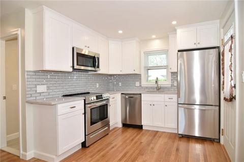 228 Taft Ave, Warwick, RI 02886 photo 2