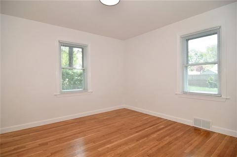 228 Taft Ave, Warwick, RI 02886 photo 9