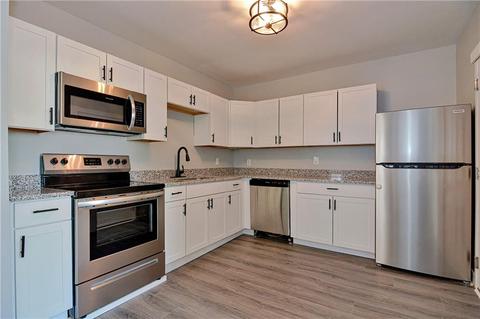 98 Bellingham St, Woonsocket, RI 02895 photo 28