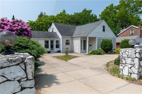 316 Waterman Ave, Smithfield, RI 02917