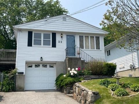 22 Link St, North Providence, RI 02911