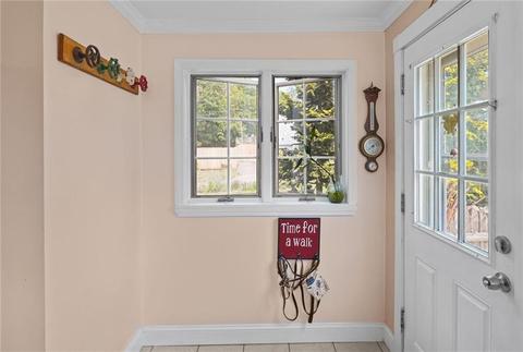 520 Meadow View Ave, Warwick, RI 02887 photo 16