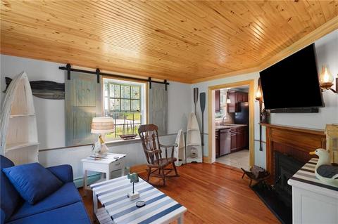 520 Meadow View Ave, Warwick, RI 02887 photo 11