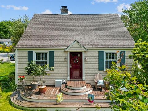 520 Meadow View Ave, Warwick, RI 02887 photo 1
