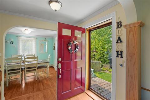 520 Meadow View Ave, Warwick, RI 02887 photo 8