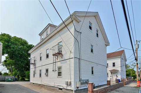 69 Second St, East Providence, RI 02914