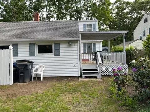 323 Thames Ave, Warwick, RI 02886 photo 29