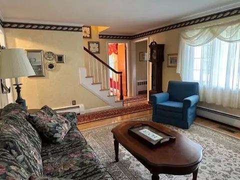323 Thames Ave, Warwick, RI 02886 photo 13