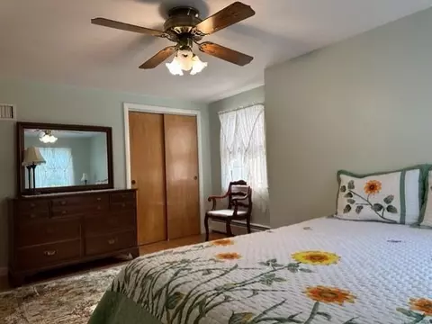 323 Thames Ave, Warwick, RI 02886 photo 15