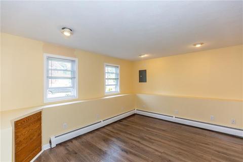 35 Stephanie Ct, Warwick, RI 02889 photo 20