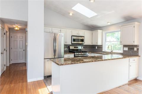 35 Stephanie Ct, Warwick, RI 02889 photo 12