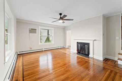 108 Parker St, Woonsocket, RI 02895 photo 5