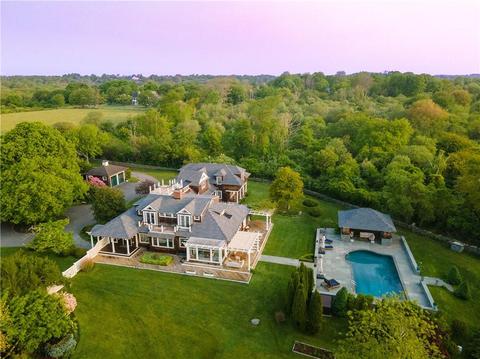 664 Third Beach Rd, Middletown, RI 02842