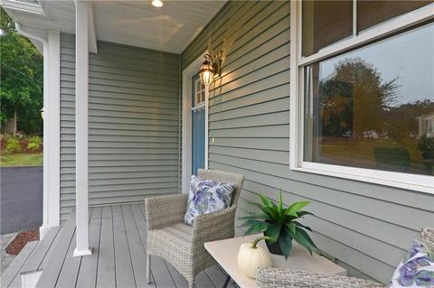 11 Easy St #1, South Kingstown, RI 02879
