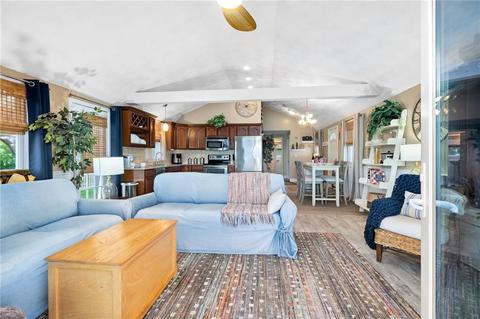 10 Avon Ave, Warwick, RI 02889 photo 21