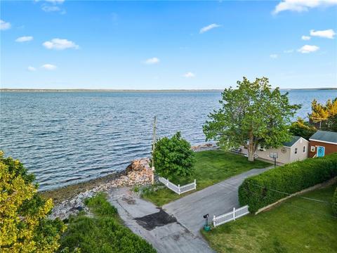 10 Avon Ave, Warwick, RI 02889 photo 4
