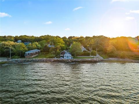 10 Avon Ave, Warwick, RI 02889 photo 1