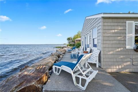 10 Avon Ave, Warwick, RI 02889 photo 12