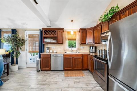 10 Avon Ave, Warwick, RI 02889 photo 27