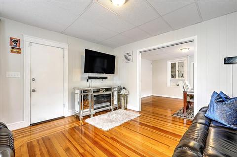 120 Center St, Woonsocket, RI 02895 photo 5