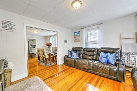 120 Center St, Woonsocket, RI 02895 photo 3