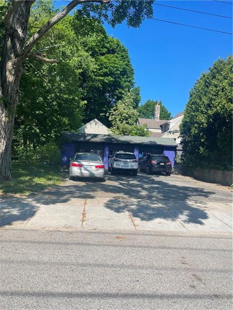 215 Carrington Ave, Woonsocket, RI 02895 photo 3