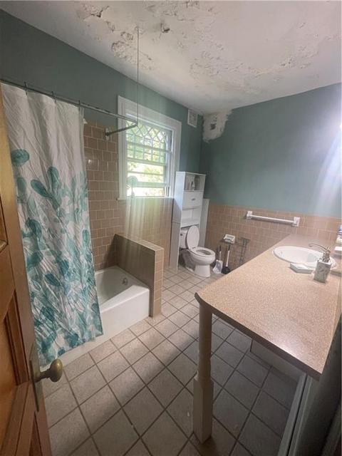 215 Carrington Ave, Woonsocket, RI 02895 photo 13