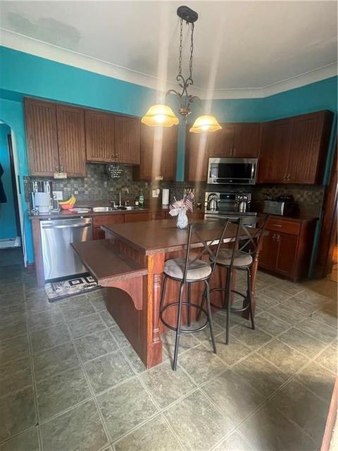 215 Carrington Ave, Woonsocket, RI 02895 photo 5