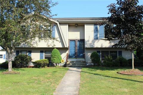 197 Ray Ave, Woonsocket, RI 02895 photo 1