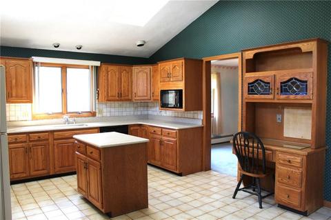 197 Ray Ave, Woonsocket, RI 02895 photo 2