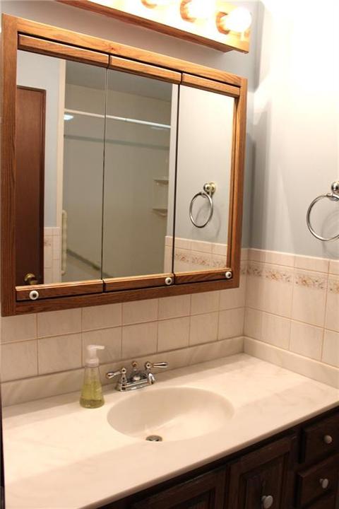 197 Ray Ave, Woonsocket, RI 02895 photo 12
