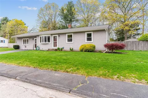 5 Lydia Rd, Coventry, RI 02816 photo 3