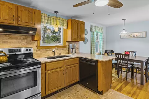 5 Lydia Rd, Coventry, RI 02816 photo 16