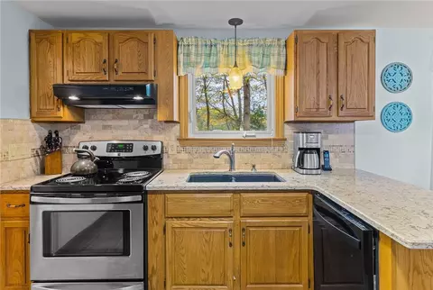 5 Lydia Rd, Coventry, RI 02816 photo 17