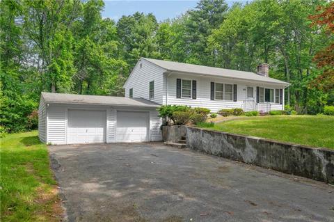 915 Snake Hill Rd, Glocester, RI 02857