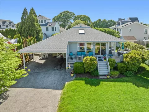 163 Col John Gardner Rd, Narragansett, RI 02882