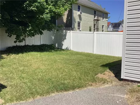 172 Second Ave, Woonsocket, RI 02895 photo 5