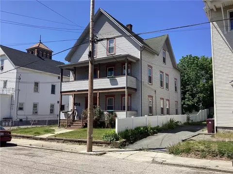 172 Second Ave, Woonsocket, RI 02895 photo 3