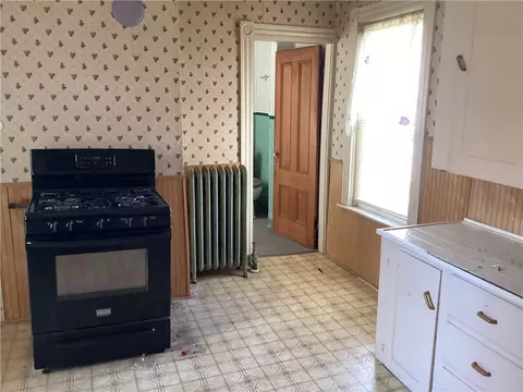 172 Second Ave, Woonsocket, RI 02895 photo 8