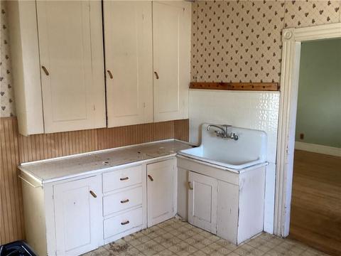 172 Second Ave, Woonsocket, RI 02895 photo 9